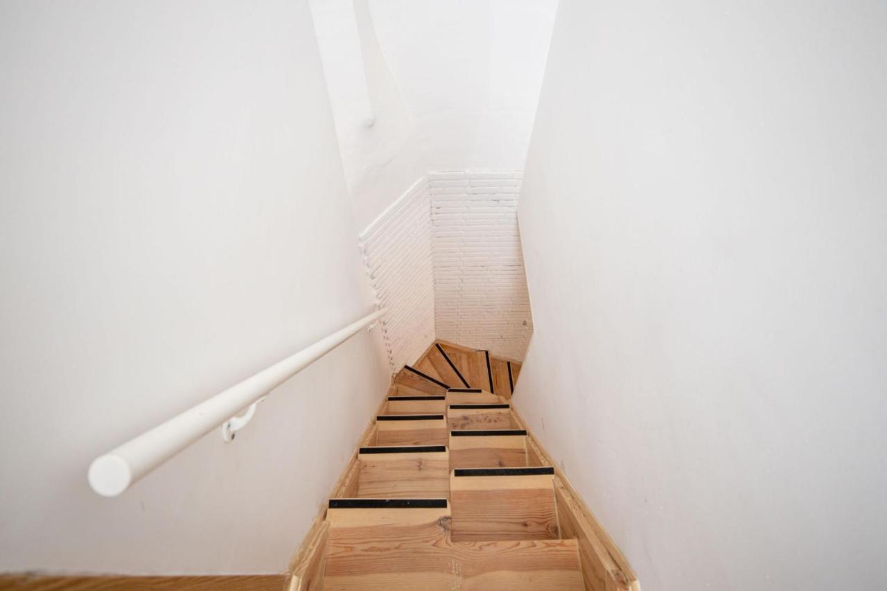 Lapa 3Bdr Duplex W/ Balcony By Lovelystay 리스본 외부 사진